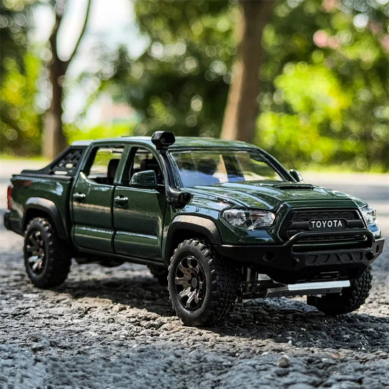 

1/32 Tacoma Pickup Alloy Car Model Diecast & Toy Metal Off-Road Vehicles Car Model Sound and Light Collection Childrens Toy Gift
