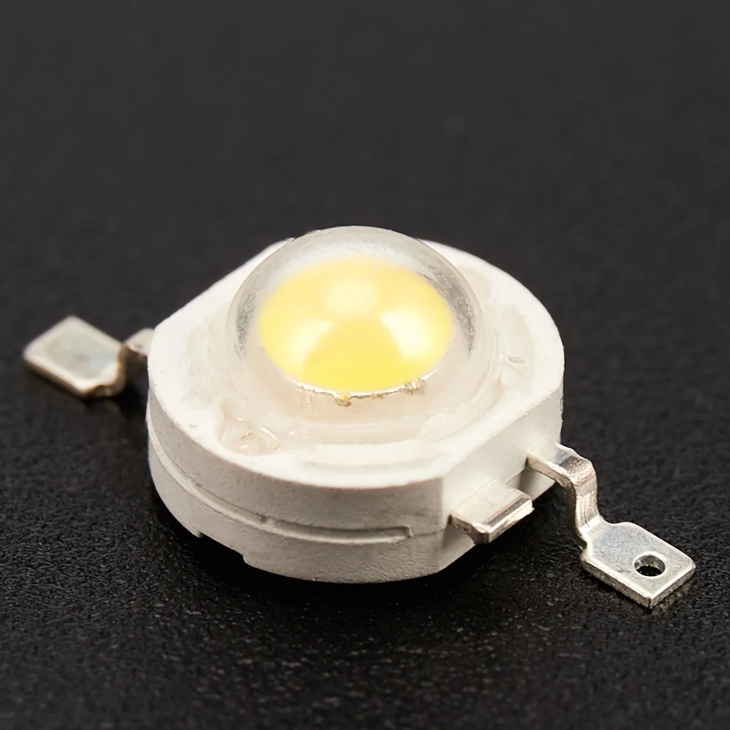 Diodos LED de alta potência, 1W, ultra brilhante, 3000K, 100-120Lm brilho, branco quente, grânulos de lâmpada LED, 20pcs