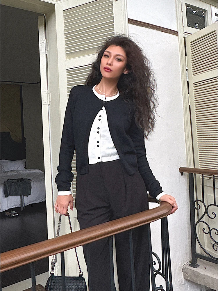 

Soft Knitted One-Button Cardigan Bla White Simple Practical Layering Sle op Owner's Personal Keep Old Money Sle