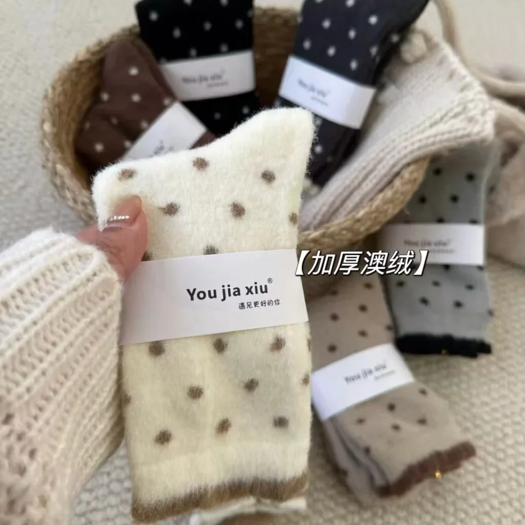 

Autumn Winter New Korean Style Small Dot Women Warm Australian Fleece Socks Soft Comfortable Lady Mid Tube Socks