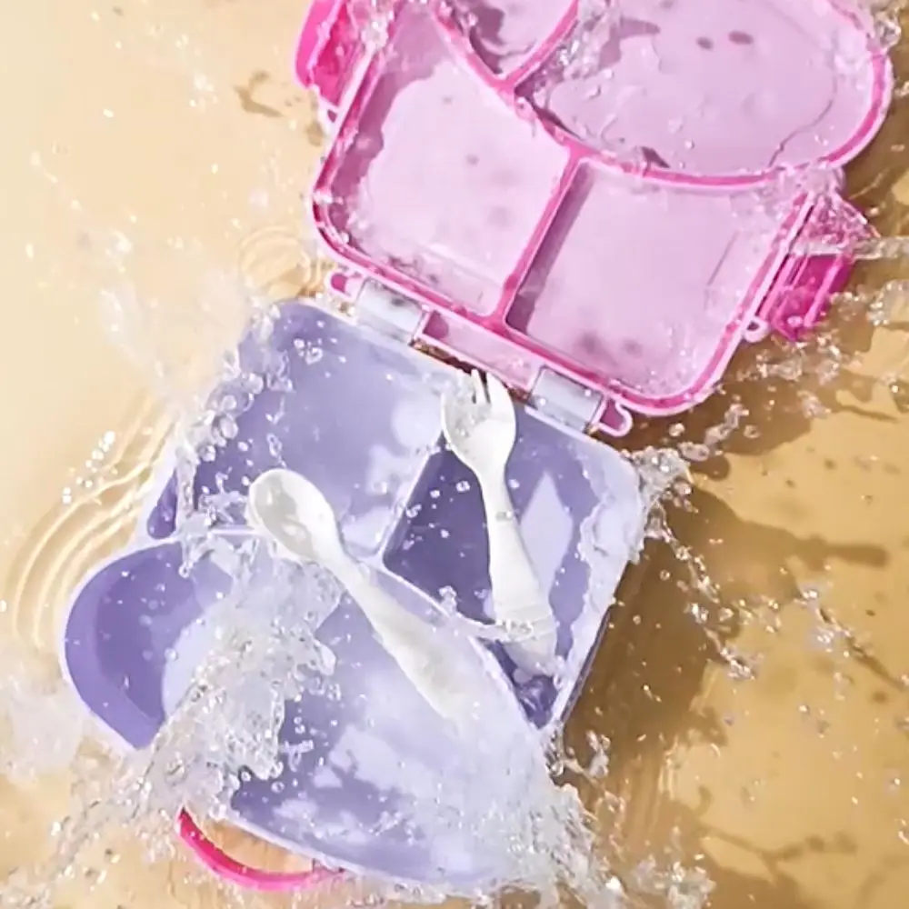 

Creative Toast Shape Lunch Box Portable Handheld Food Container Plastic Sealed Salad Box Kitchen