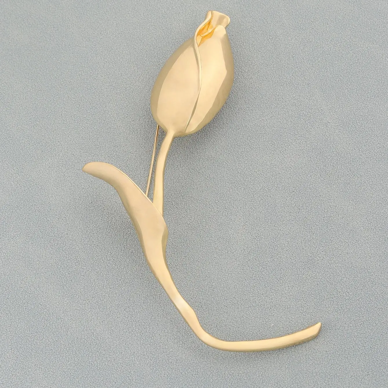 

1pc Elegant Lady's High-End Tulip Brooch Pin Floral Elegant Bouquet Jacket Coat Lapel Pin Luxury Fashion Jewelry Accessory Gifts