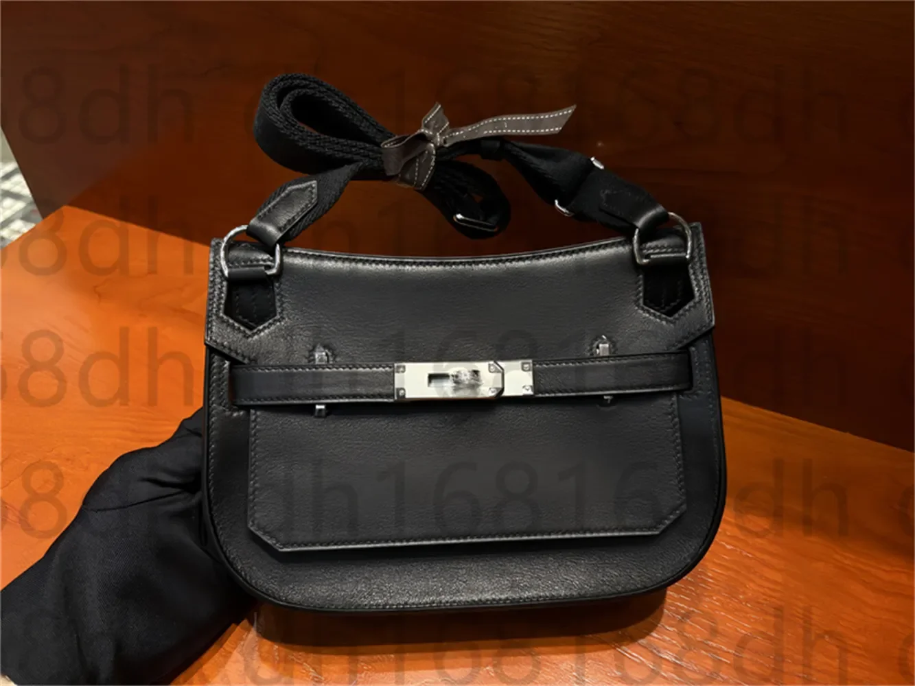 

20A TOP quality designer bag shoulder bags 19cm lady handbag genuine leather crossbody bag purse With box v2
