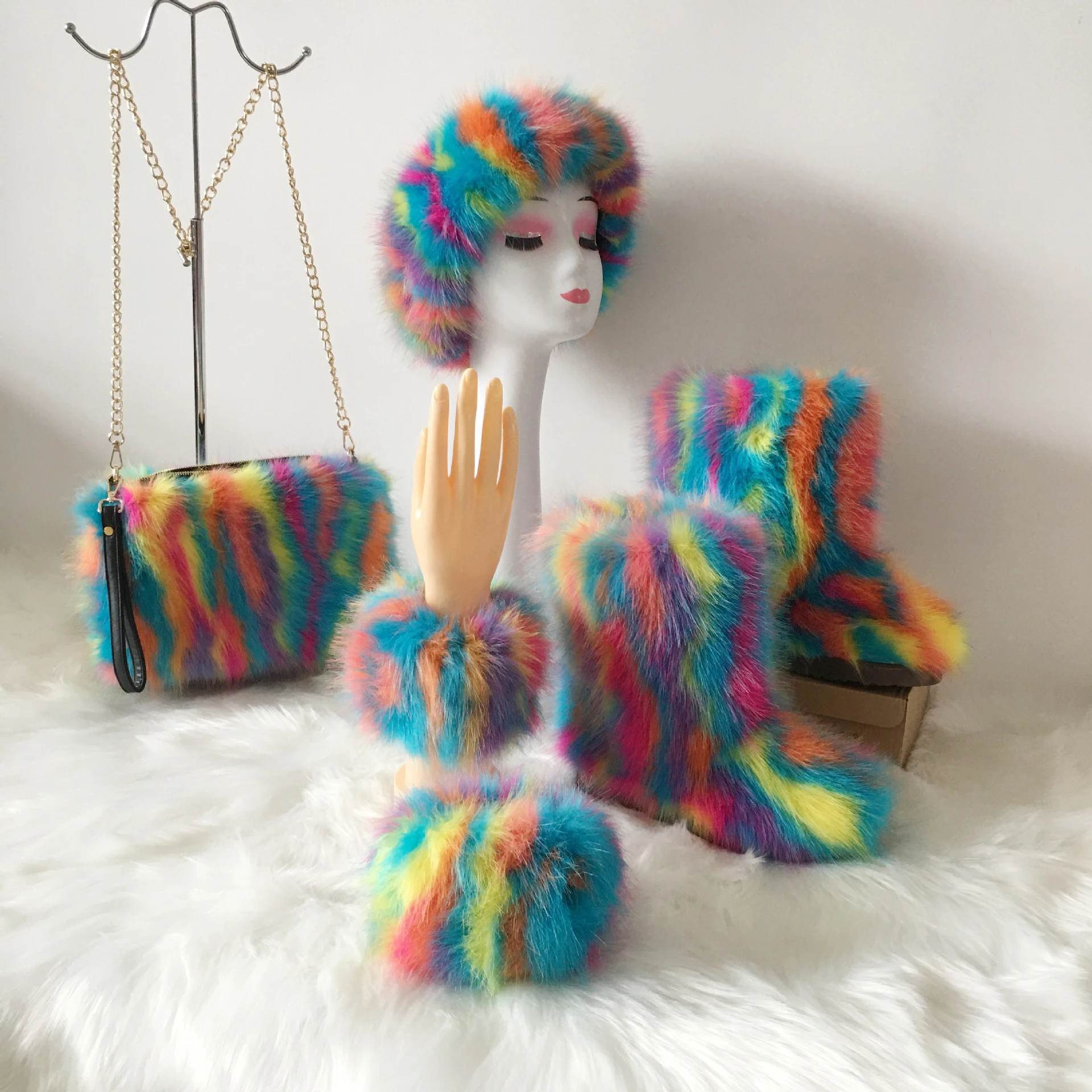 

Зимние цветные зимние ботинки, женские теплые ботинки из искусственного меха, женская сумка-мессенджер из четырех частей с манжетами, плюшевые нескользящие женские ботинки