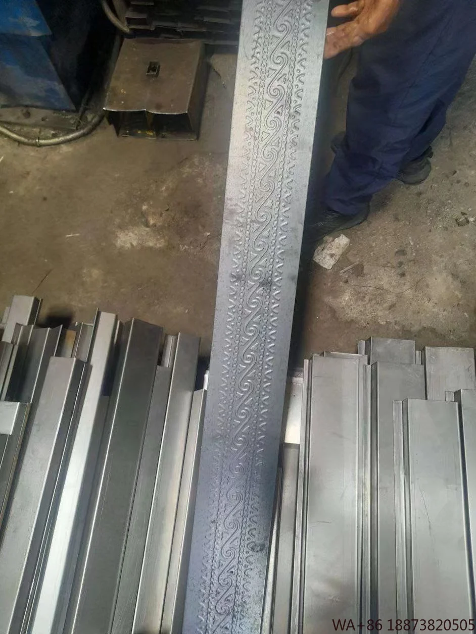 Machine de gaufrage Machine de gaufrage en fer forgé Forgeage automatique du fer