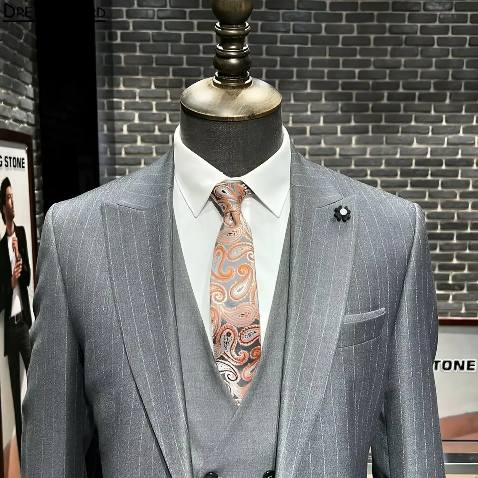 Gray Stripe Men Business Crystal Beading Formal Occasion Tuxedos Grooms Wedding Party Prom Male Suit 3 Piece Blazer Vest Pants