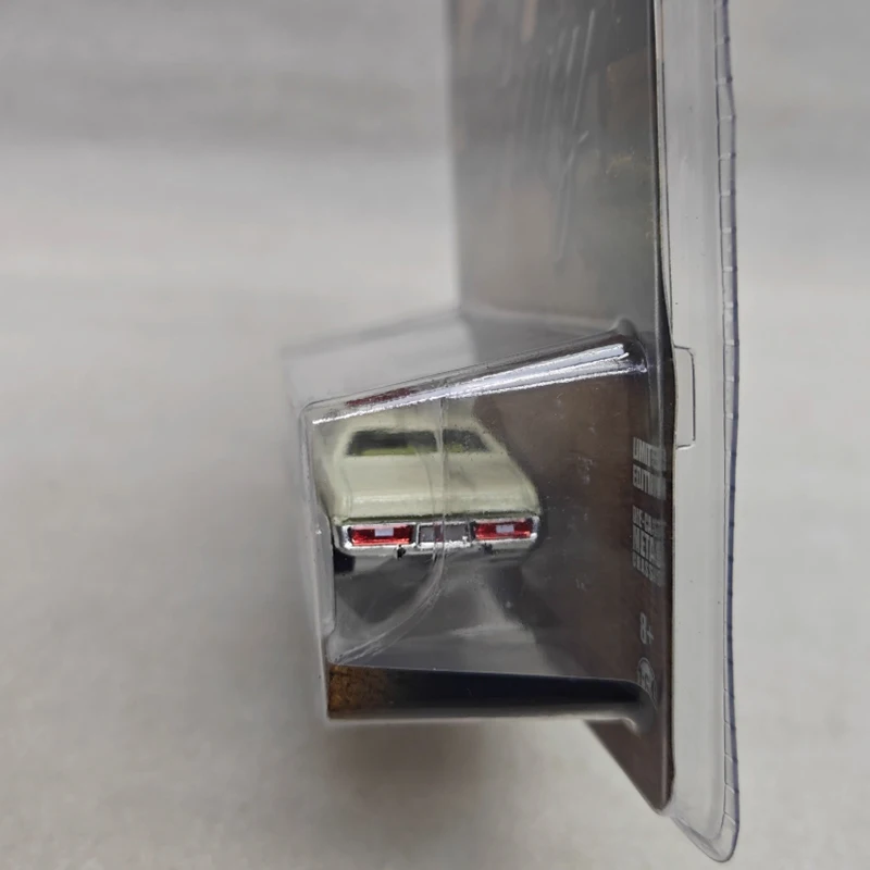 Greenlight Diecast 1/64 مقياس 1975 بليموث فيوري الشرطة سبيكة سيارة نموذج اللعب جمع العرض