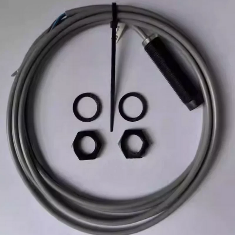 

Индуктивный датчик скорости AGG5.315 для измерения оборотов двигателя горелки, вал 51-70 мм, сигнальный диск 95 мм, IP67, промышленная автоматизация