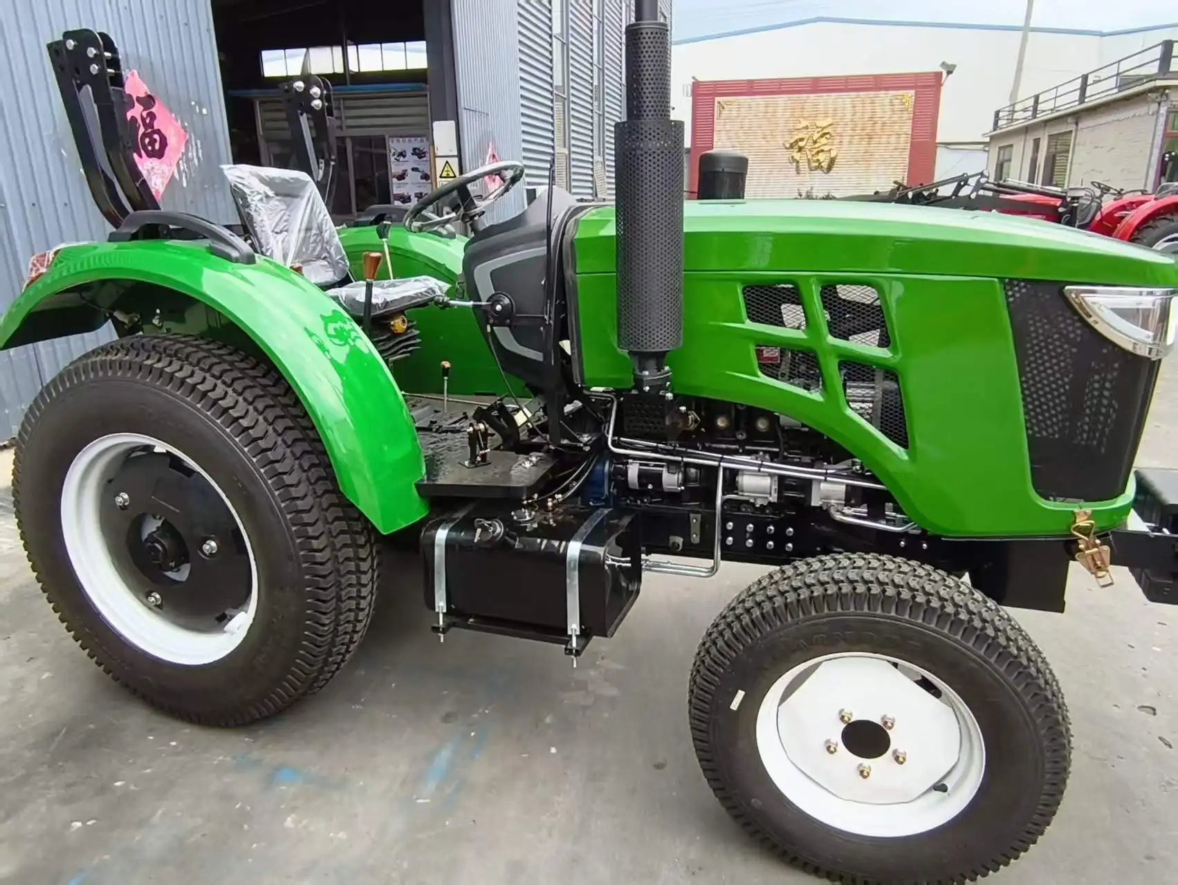 50HP Small Farm Tractor with Attachments Rotary Tiller Trailer Loader Compact Agricultural Tractor Manufacturer Supply