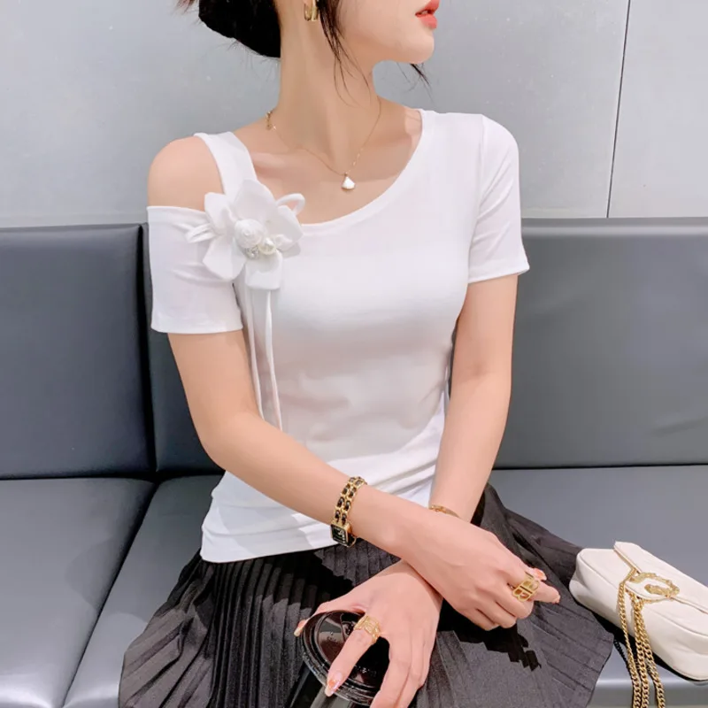 

#5902 Black White Short T Shirt Women Short Sleeve Sexy Off Shoulder Flower Skew Collar Streetwear Irregular T-shirt Summer 2023