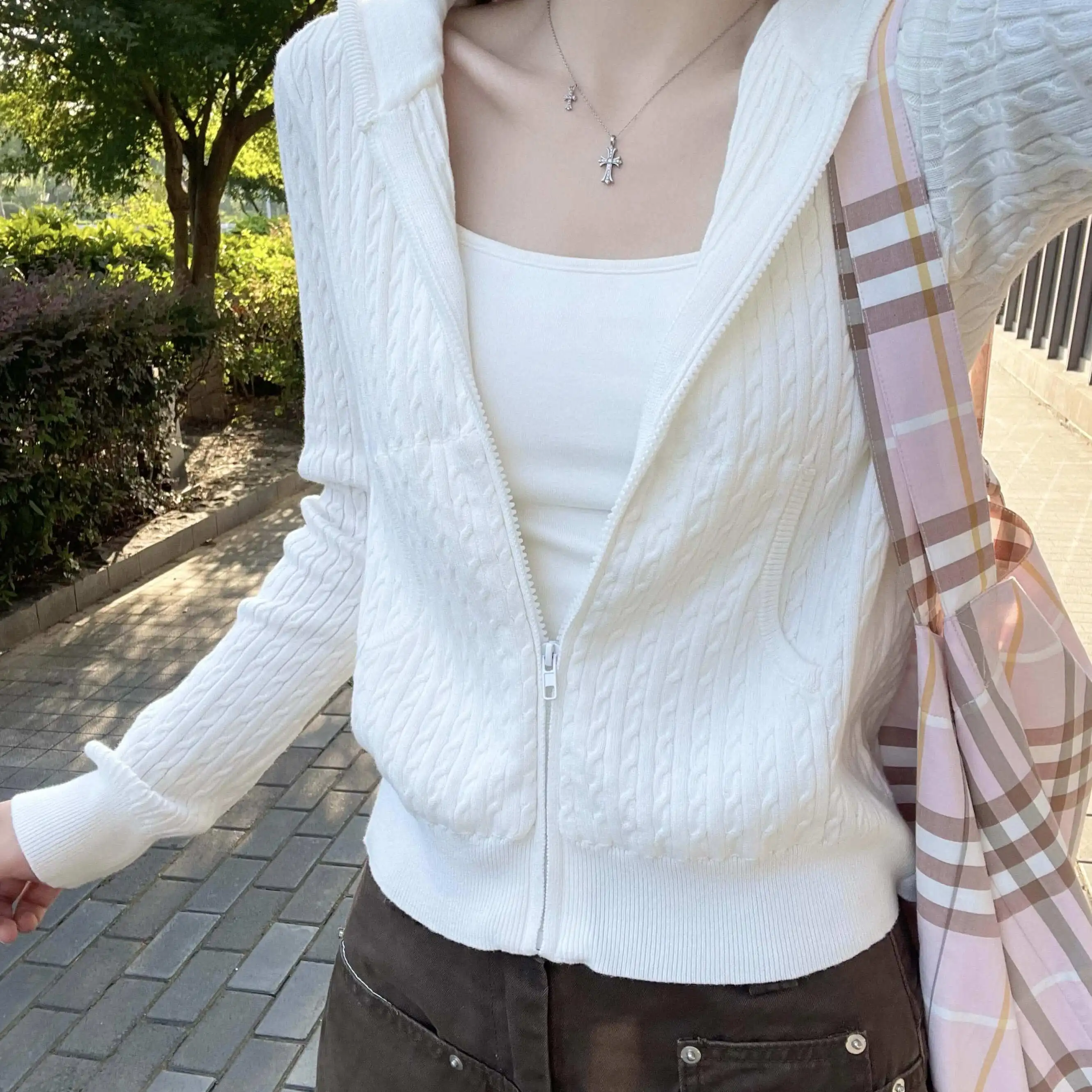 Twist slim hooded knit cashmere cardigan unique super nice zipper short coat.