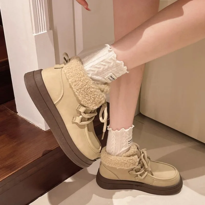 

Northeast Fur and Thick Soles Increase Snow Boots Women's New Winter Fashion in 2024 to Wear Warm and Velvet Cotton Shoes New