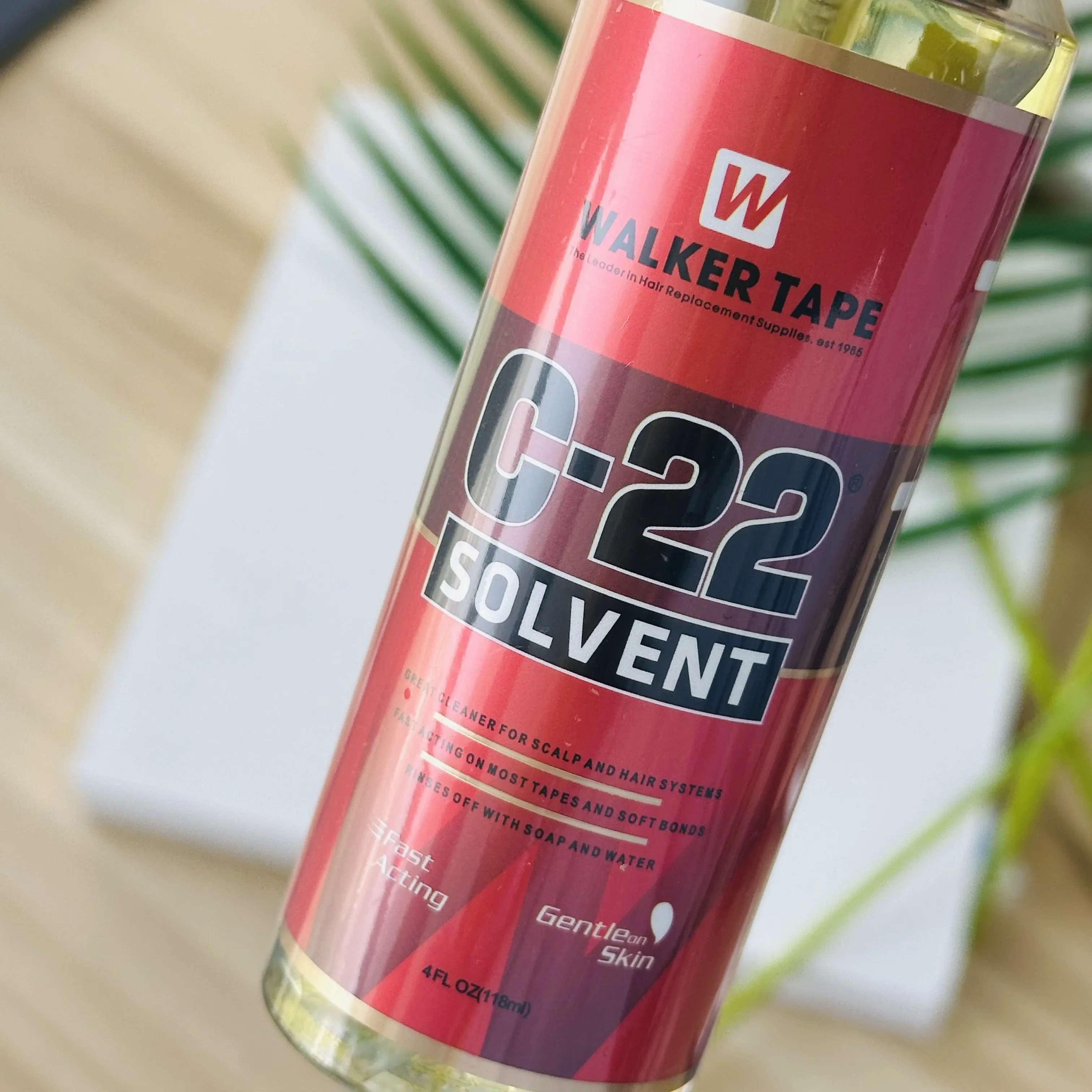 

118ml C22 Walker Tape Remover Spray Fast-Acting Solvent Compatible with Most Tapes for Scalp And Hair Systems Glue Removal