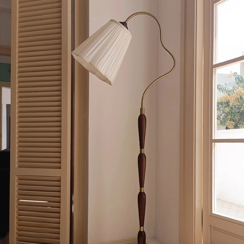 

French Vintage Wooden Floor Lamps Fabric Lampshade Living Room Bedroom Restaurant Kitchen Curved Shape Iron Art Standing Lights