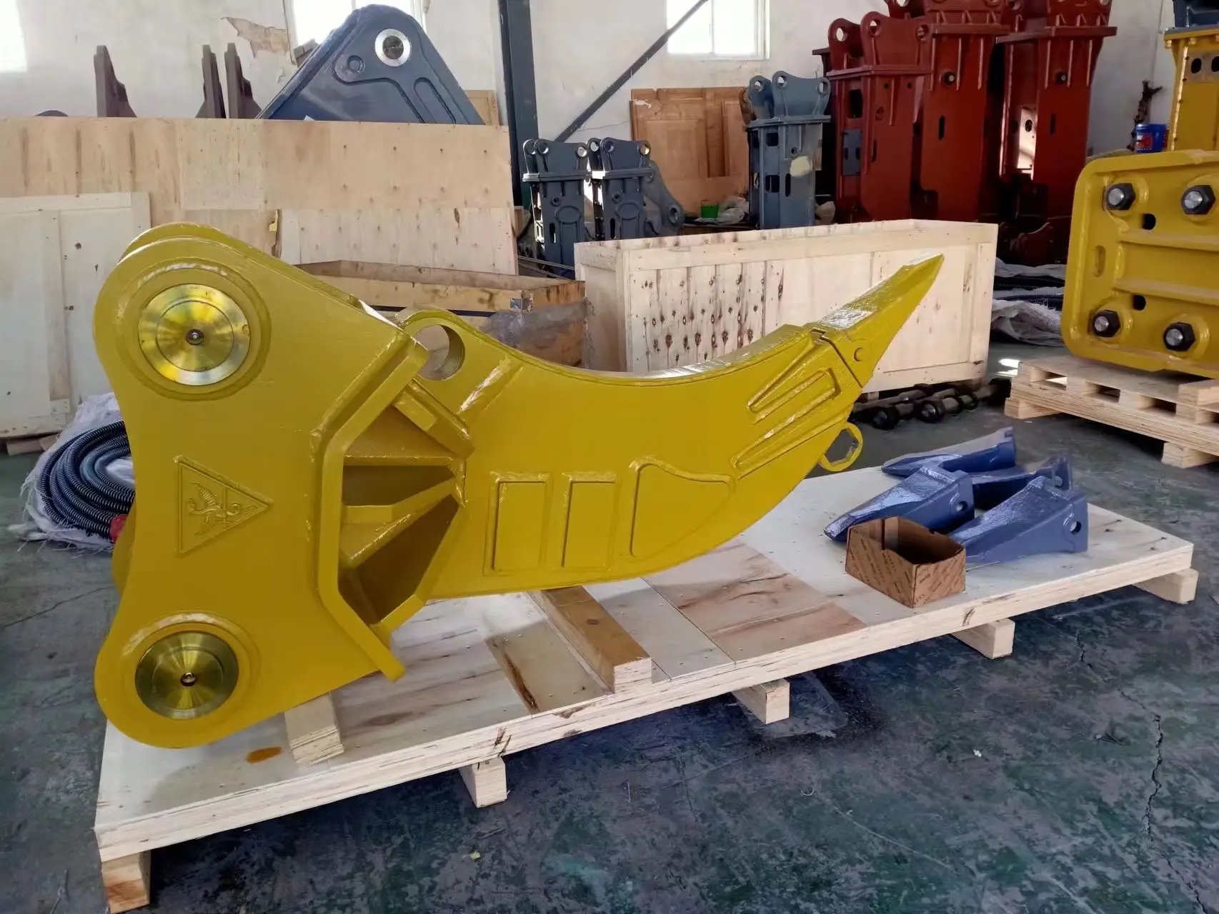 ماكينة كسارة الصخور للحفارة عالية الجودة، ماكينة كسارة الحجر، ماكينة لف التربة #5