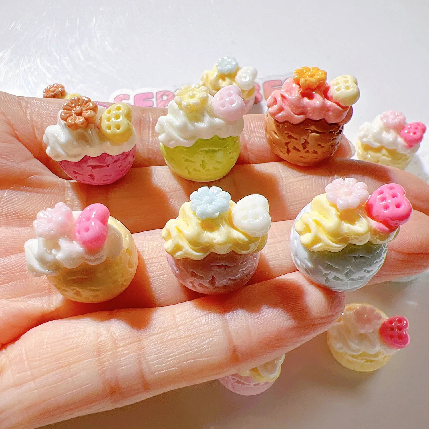 

10-20 шт., сладкий цветок, торт, смола, серьги-шпильки для девочек, очаровательные серьги для изготовления ювелирных изделий, аксессуары для рукоделия, брелок для ключей, украшение, аппликация