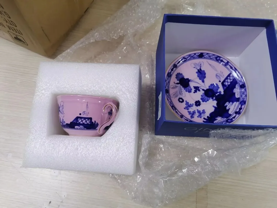 

2pcs A Set Bone Porcelain Coffee Tea Cup with Saucer