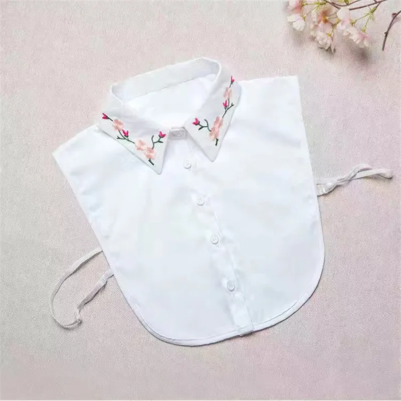 Women White detachable collar with embroidered flowers female Shirt false collar Sweater Fake collar