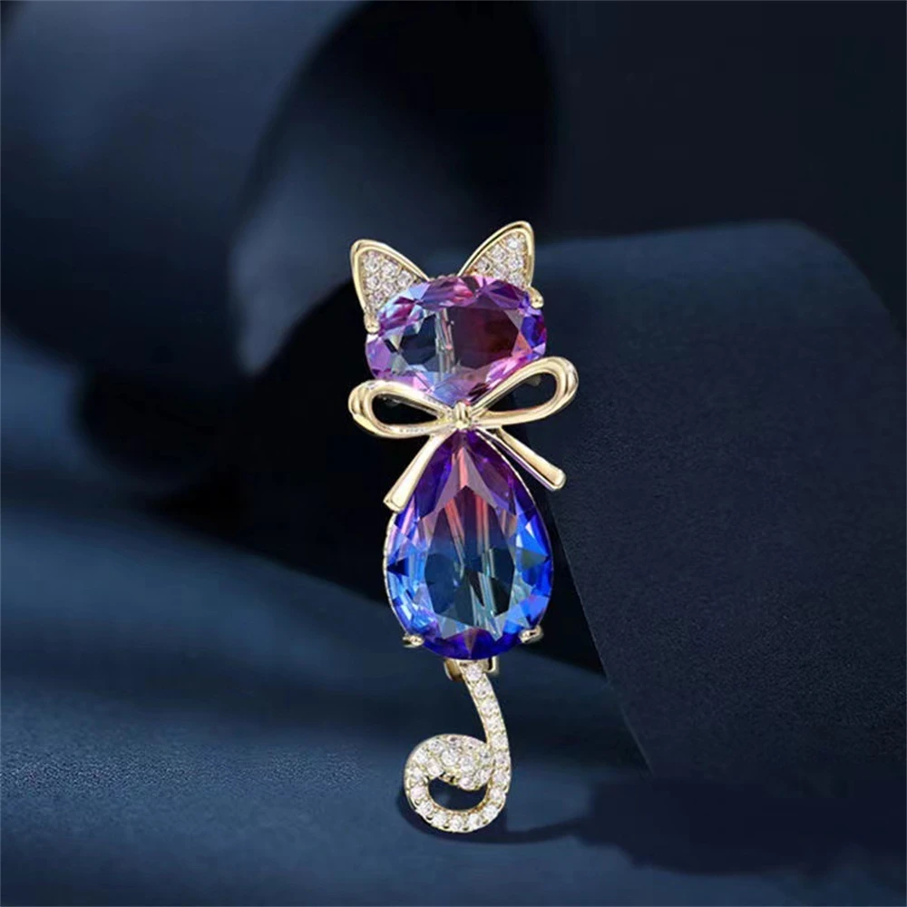 New Trendy Cute Bow Cat Brooches For Women Clothing Buckle Accessories Rhinestone Lovely Cat Animal Brooch Jewelry Gifts
