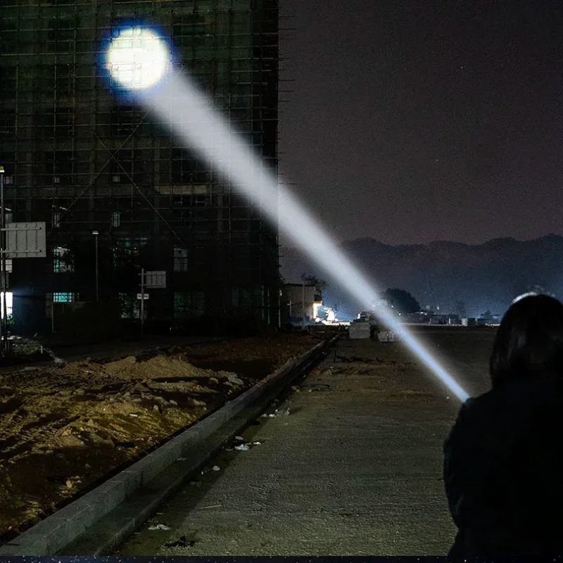 Imagem -04 - Lanterna Poderosa Portátil Multifuncional Tocha Luz Forte de Longa Distância ao ar Livre Zoom Mecânico Carregamento Rápido Led 10000lm