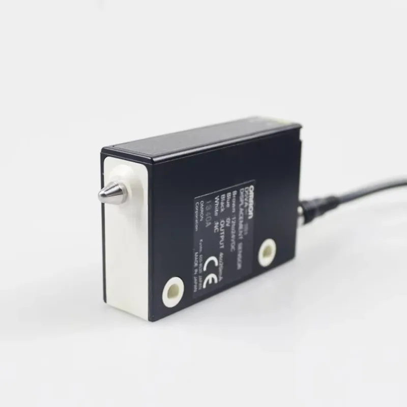 

With warranty D5VA-3B1 displacement sensor gap sensor D5VA-3B1 original authentic imported from Japan