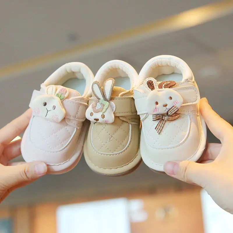 

Baby Walking Shoes with Cute Bunny Kids Flat Shoes Sweet Round Toes 2025 New Fashion Toddler Princess Shoes Casual Soft Bottom