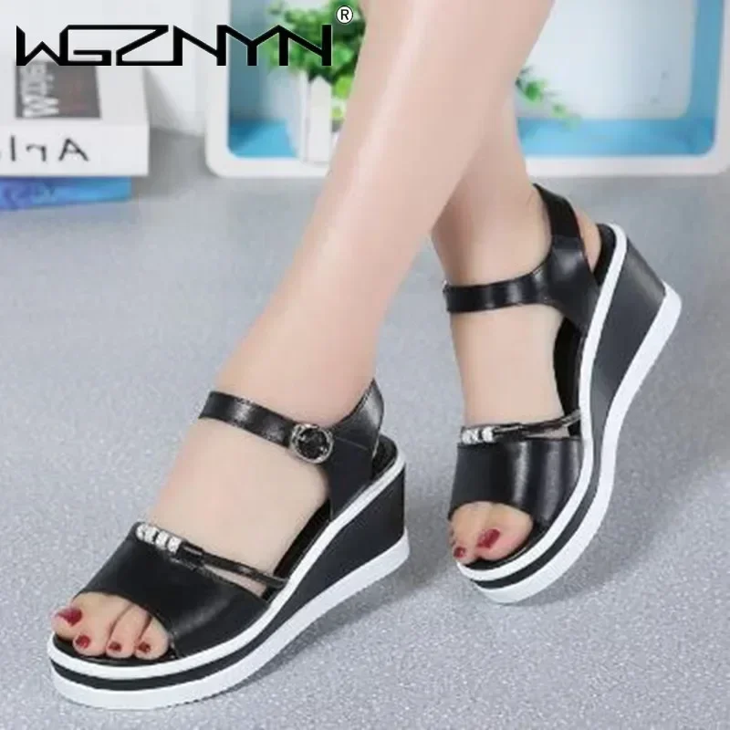 Luxury Women Sandals Summer Fish Mouthcasual Open Toe Shoes Rhinestone Flat Flip Flop High Heels Beach Platform Women's Sandals