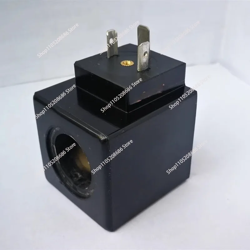 

Катушка M14300029 1860423-30-Y K12-115 21-T K14-141 191 632 233