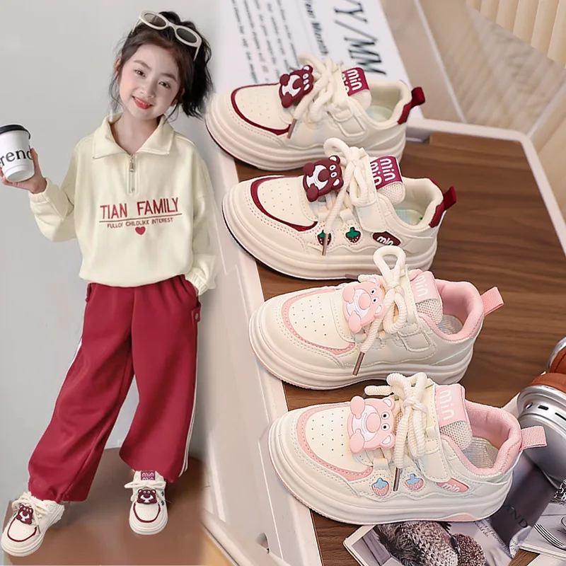 

Girls' Shoes 2025 Spring Children's Western Style Strawberry Bear Board Shoes Middle and Large Children's Fashion Casual Shoes