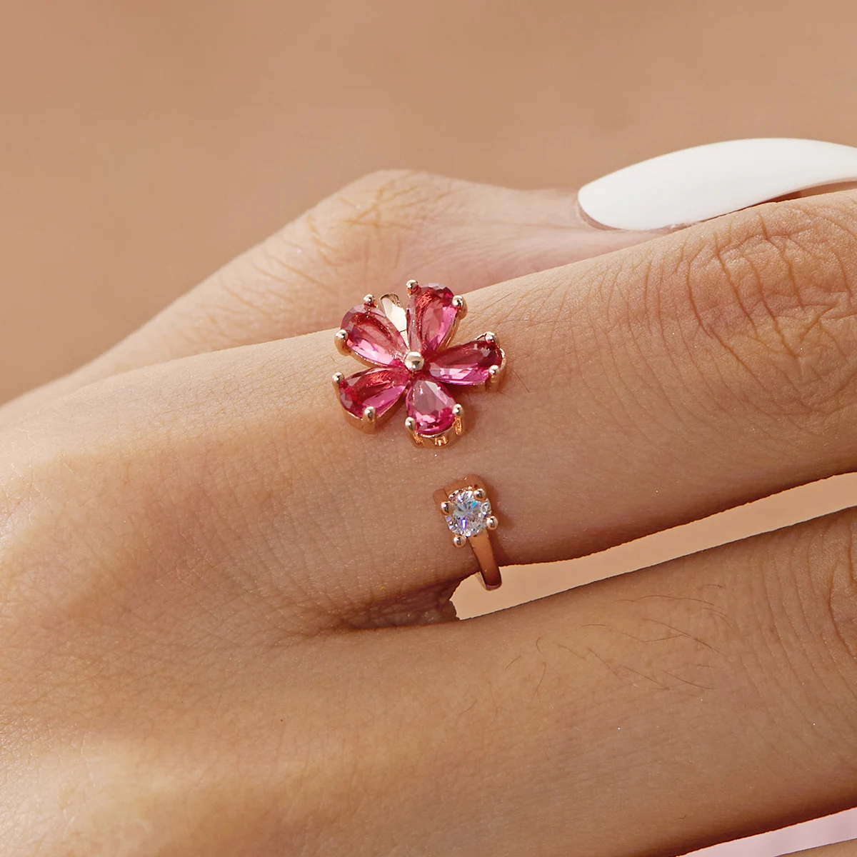 Delicate Crystal Zircon Rings for Women Sweet Flower Leaf Butterfly Adjustable Open Rings Wedding Engagement Jewelry Gift