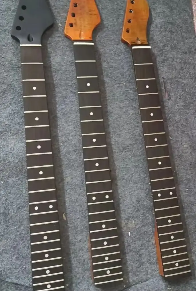 

6-string, 22-fret rosewood fingerboard, gloss-finished neck, maple neck, guitar modification DIY professional musical instrument