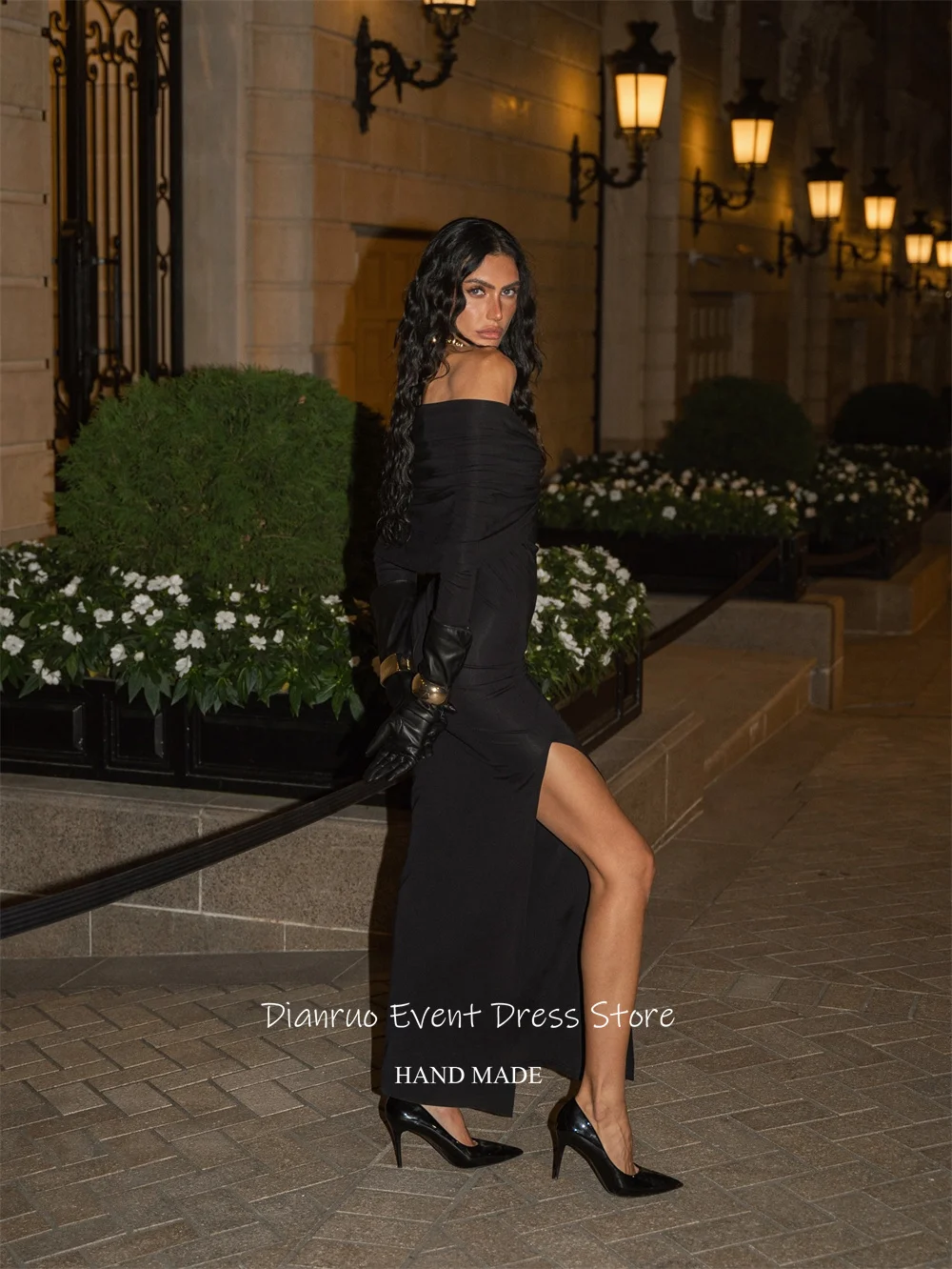 ชุดราตรีเซ็กซี่เปิดไหล่ ดีไซน์ผ่าข้าง แบรนด์ Dianruo สีดำ สง่างาม ทรงตรง สำหรับงานพรอม ปี 2026 รับตัดตามสั่ง
