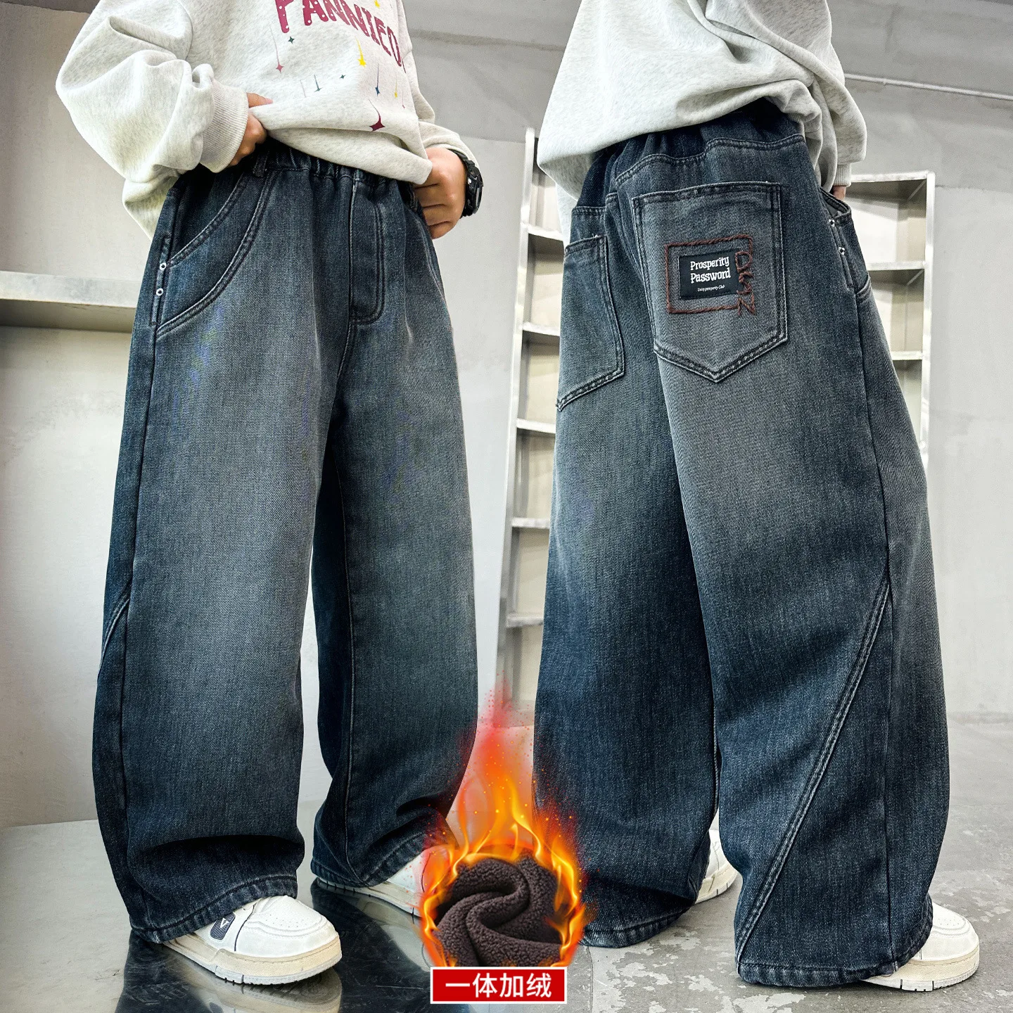 أطفال شتاء دافئ معزول الجينز المتعثرة مع رسالة لصبي سميكة الحرارية الدنيم السراويل الأطفال سروال قصير اصطف السراويل الفضفاضة