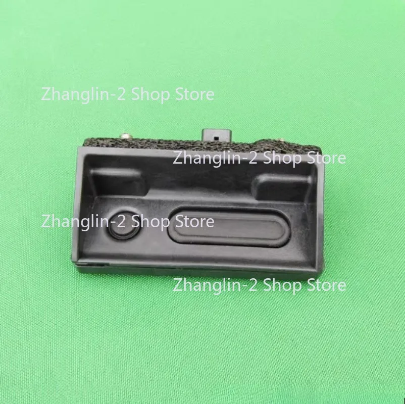 

Для Honda 14-22 Vezel кнопка переключения задней двери багажника