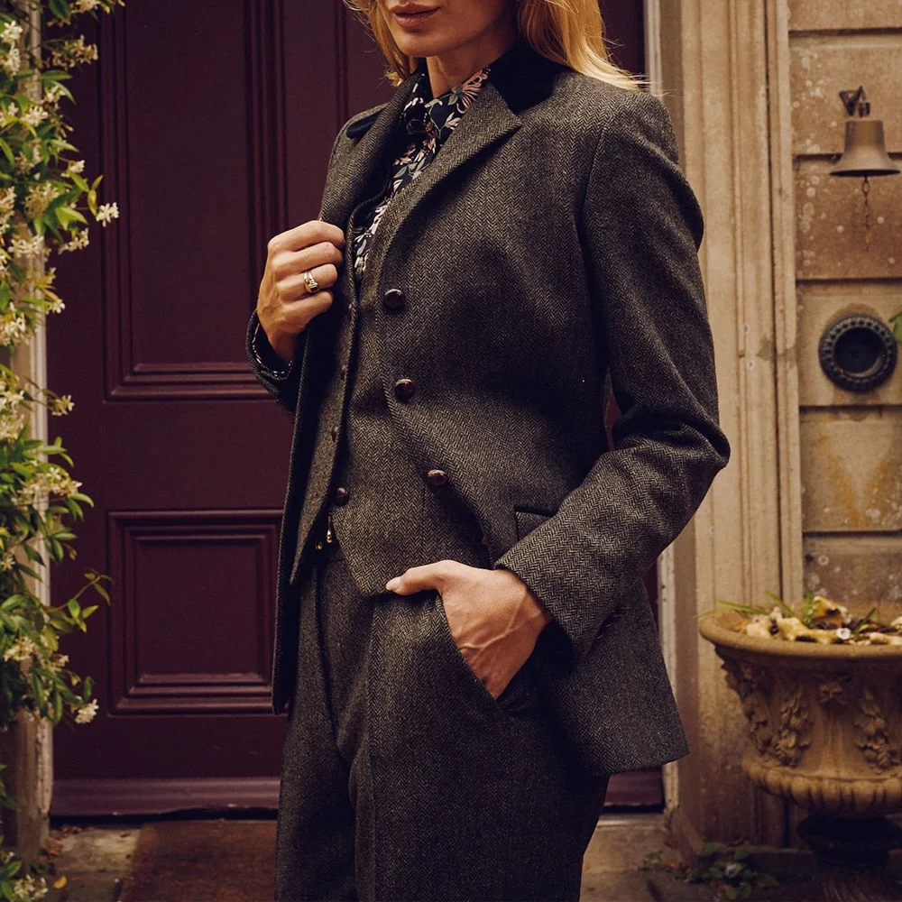 Womens Suits Women\'s Herringbone Three-piece Suit Casual Woman Set of Pants Woman Collar Black Velvet Stitching Ensemble Femmes