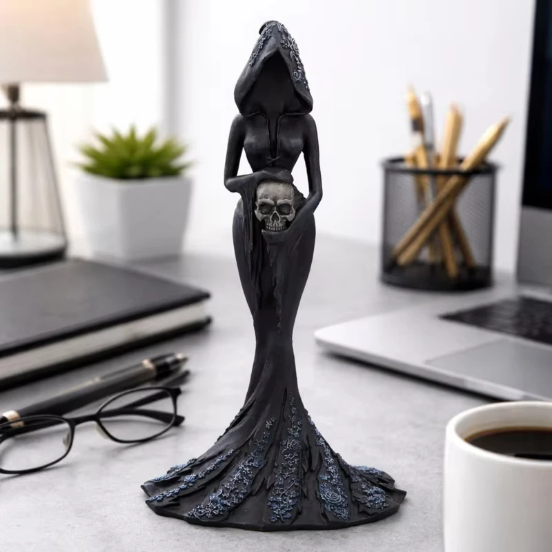 Winged Dark Hooded Female Reaper Figurine Resin Craft Sculpture Gothic Tabletop Decor Halloween Horror Fantasy Home Ornament