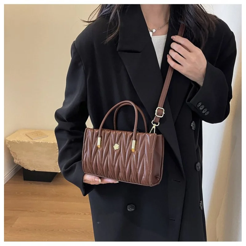 

Chic Women's Tote Bag Crafted From Sheepskin Leather Featuring Casual Marrakech Vintage Lightweight Soft Daily Look​