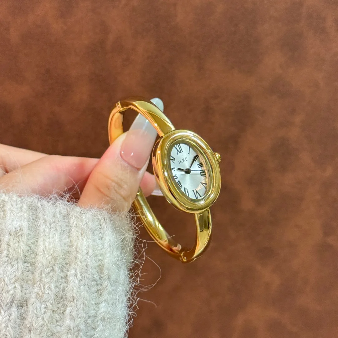 IEKE Vasca Da Bagno Quadrante Ovale Orologio Da Polso D'oro Donne di Marca Famosa Orologi Al Quarzo Regalo Delle Signore Orologi Da Polso Relojes Para Mujer