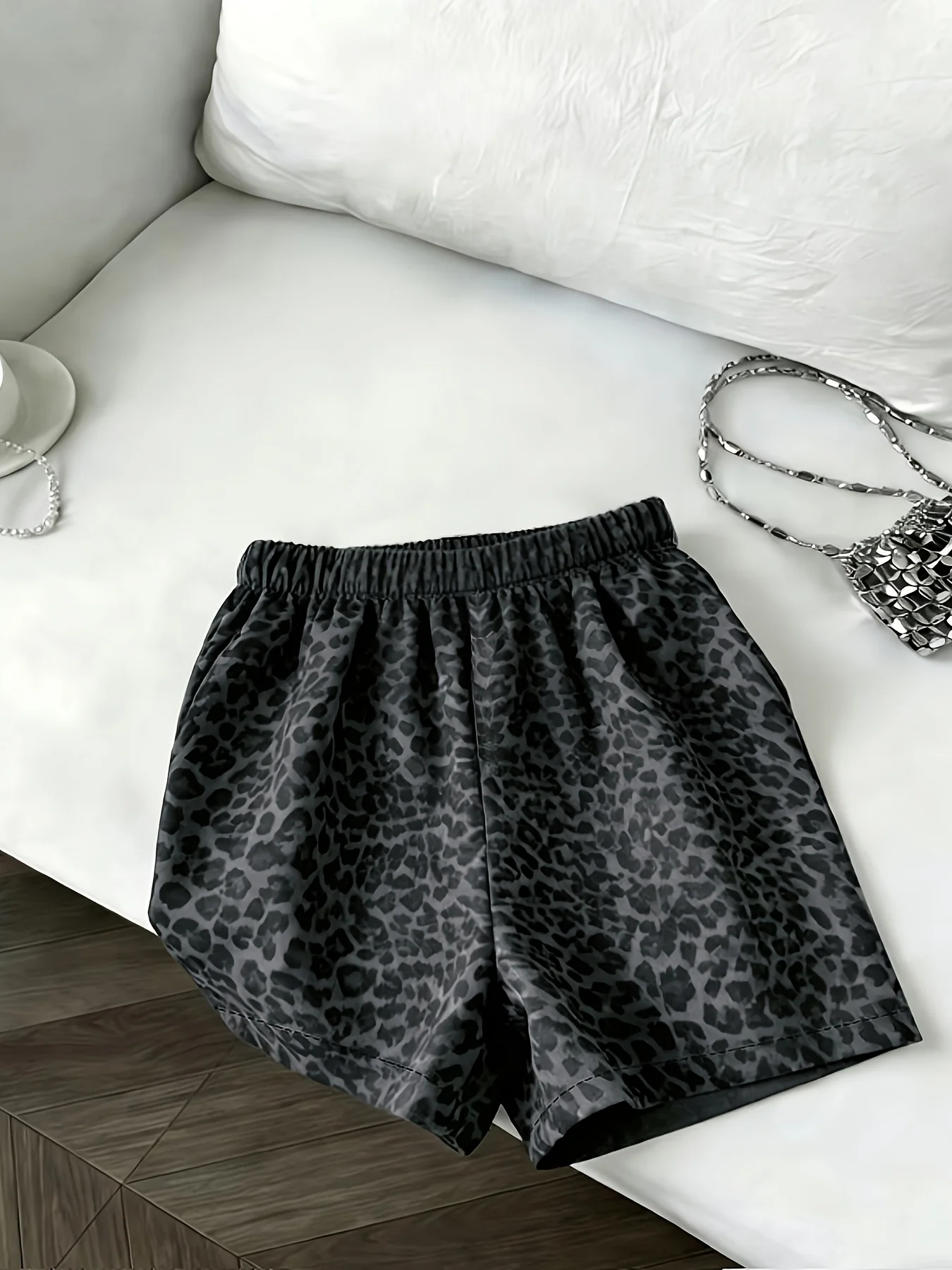 American Retro Leopard Print Shorts, Elastic Waist Loose Slimming Wide-Leg Hot Pants, Y2K Hot Girl Casual Loungewea