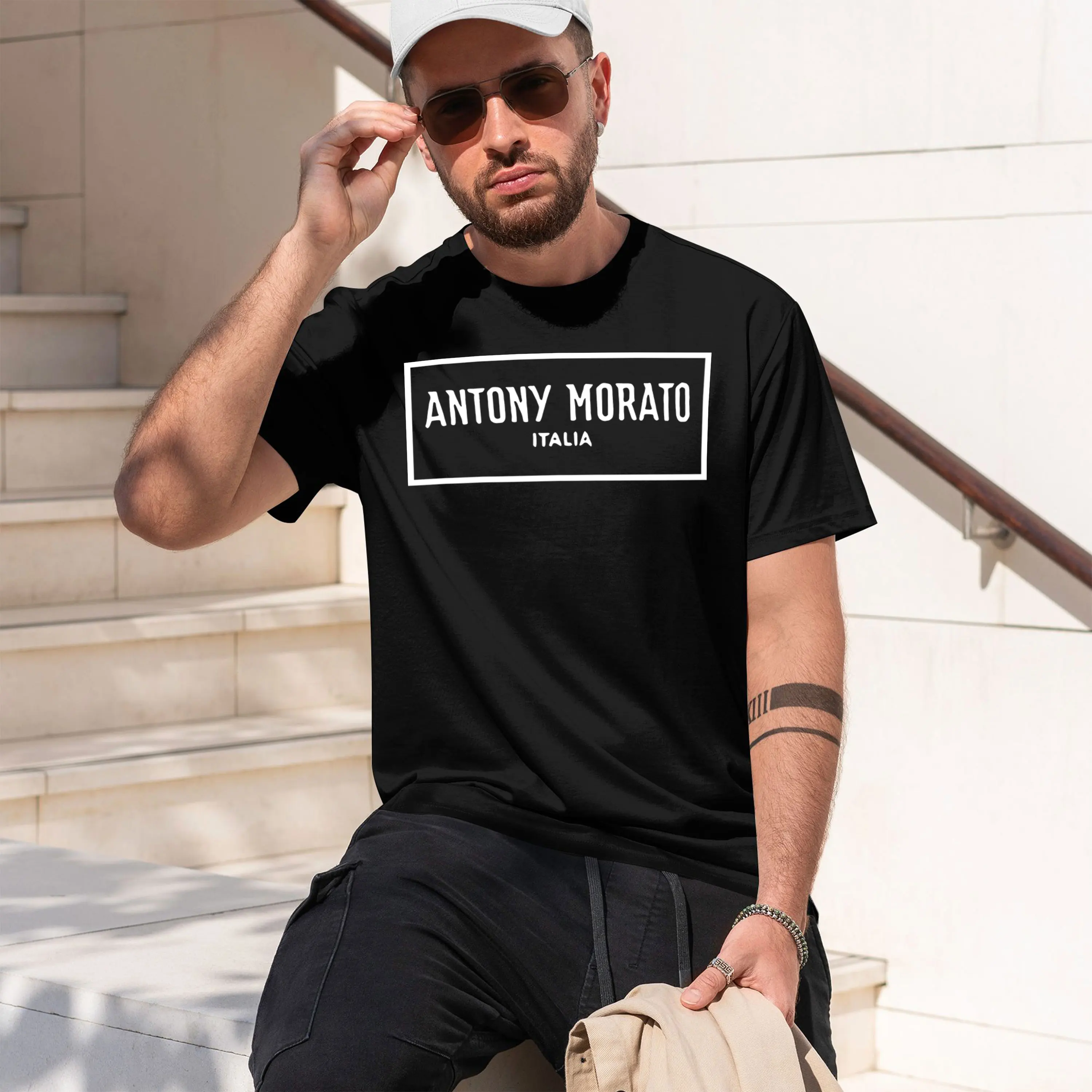 Camiseta de manga corta con cuello redondo para hombre, modelo nuevo 2026, estilo streetwear con gráfico de anime, de Antony Morato, con logo de caja, estilo vintage, recién llegada.
