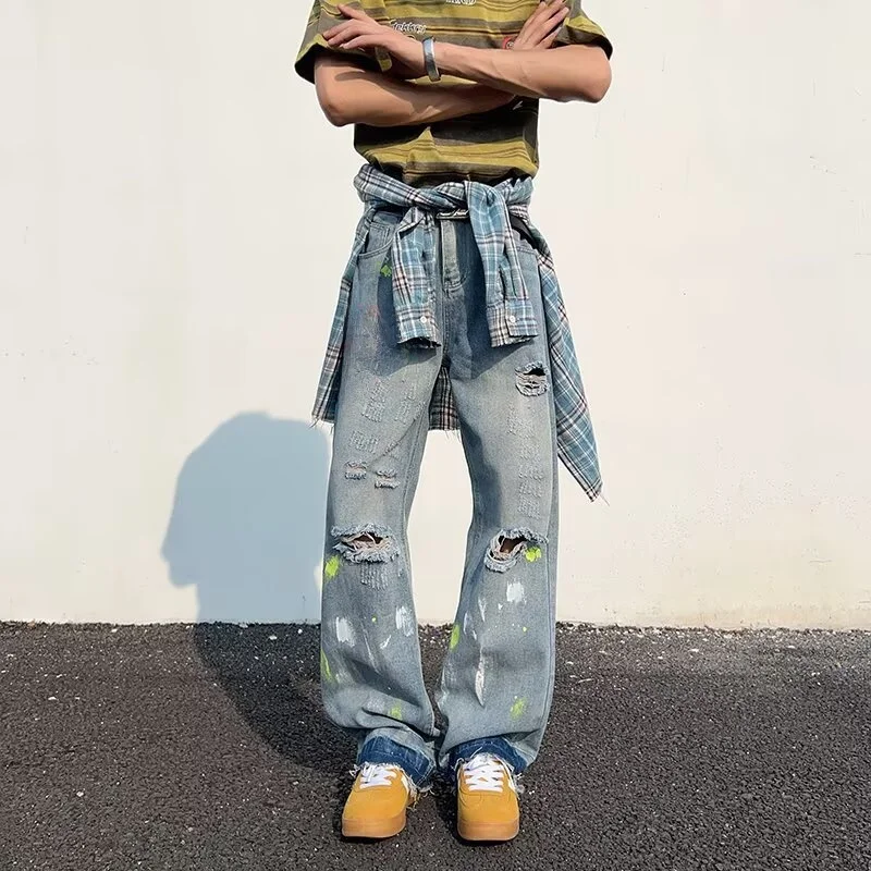 

Retro American Waed Ink Spill Embroidered Hole Denim Jeans Loose Couple Wide Leg Pants Men Women High Street Casual Jeans