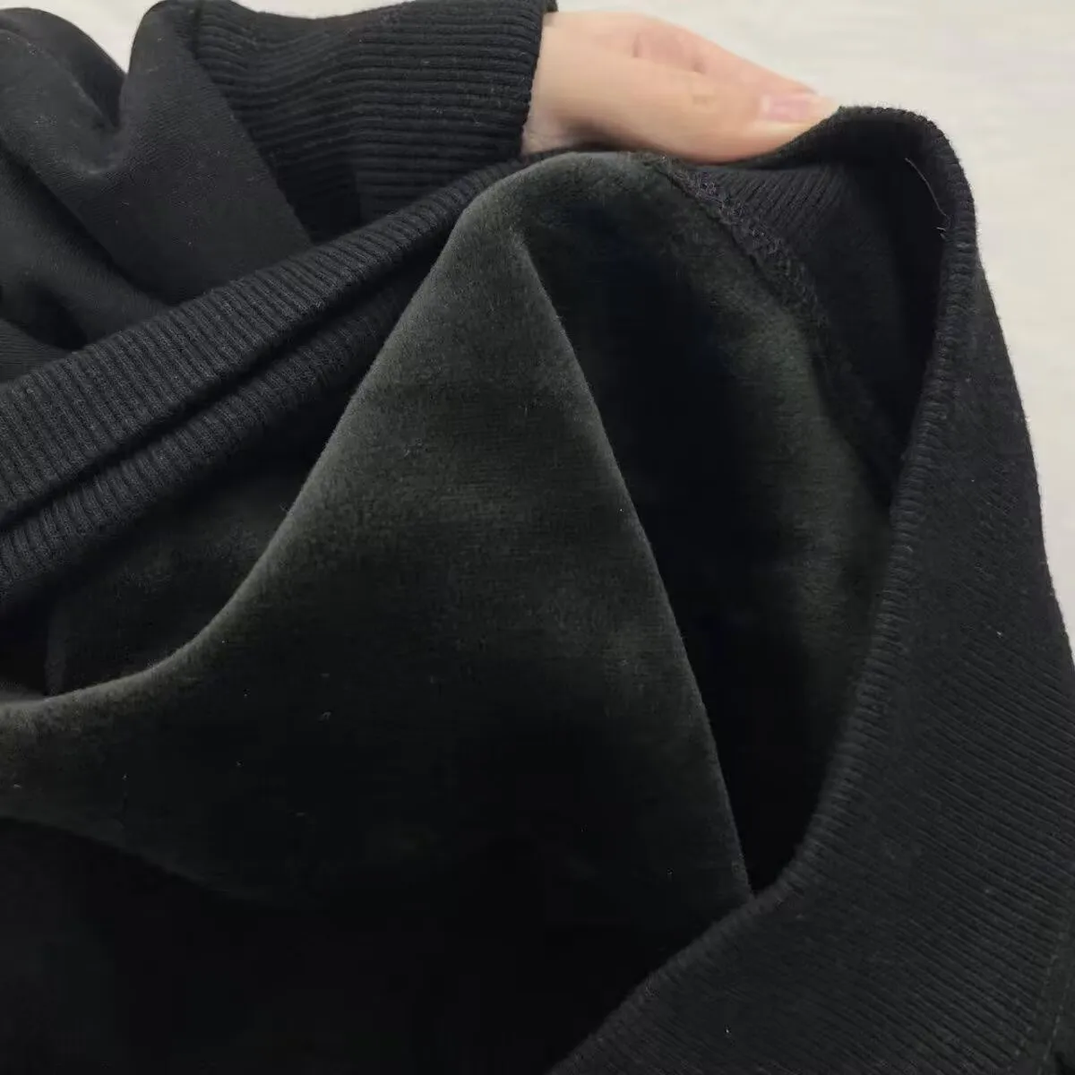 2025 Hot Anime K-Pop Demon Hunters Verdickt im Herbst und Winter Rundhalspullover Harajuku Hip Hop Tops Sweatshirt Sportbekleidung