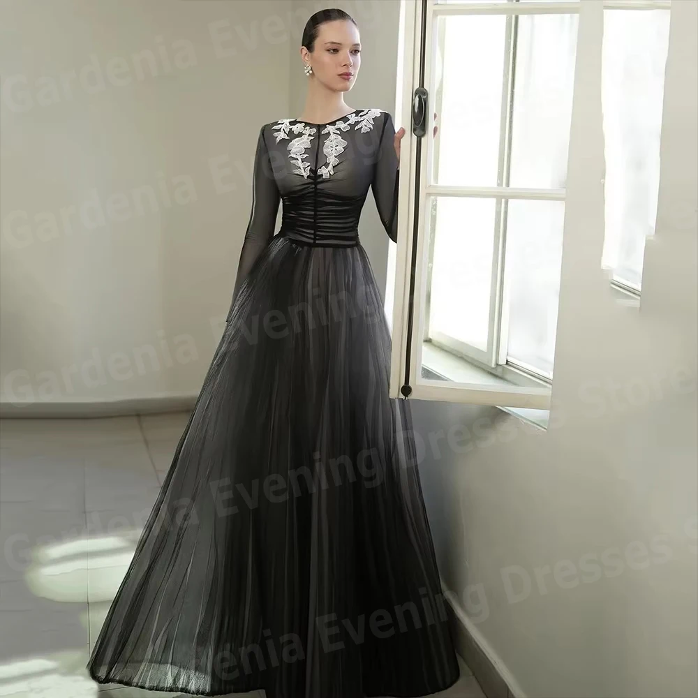 

Gorgeous Black A Line Women's Evening Dresses O Neck Prom Gowns Customized Long Sleeved Appliques Vestidos De Fiesta Elegantes