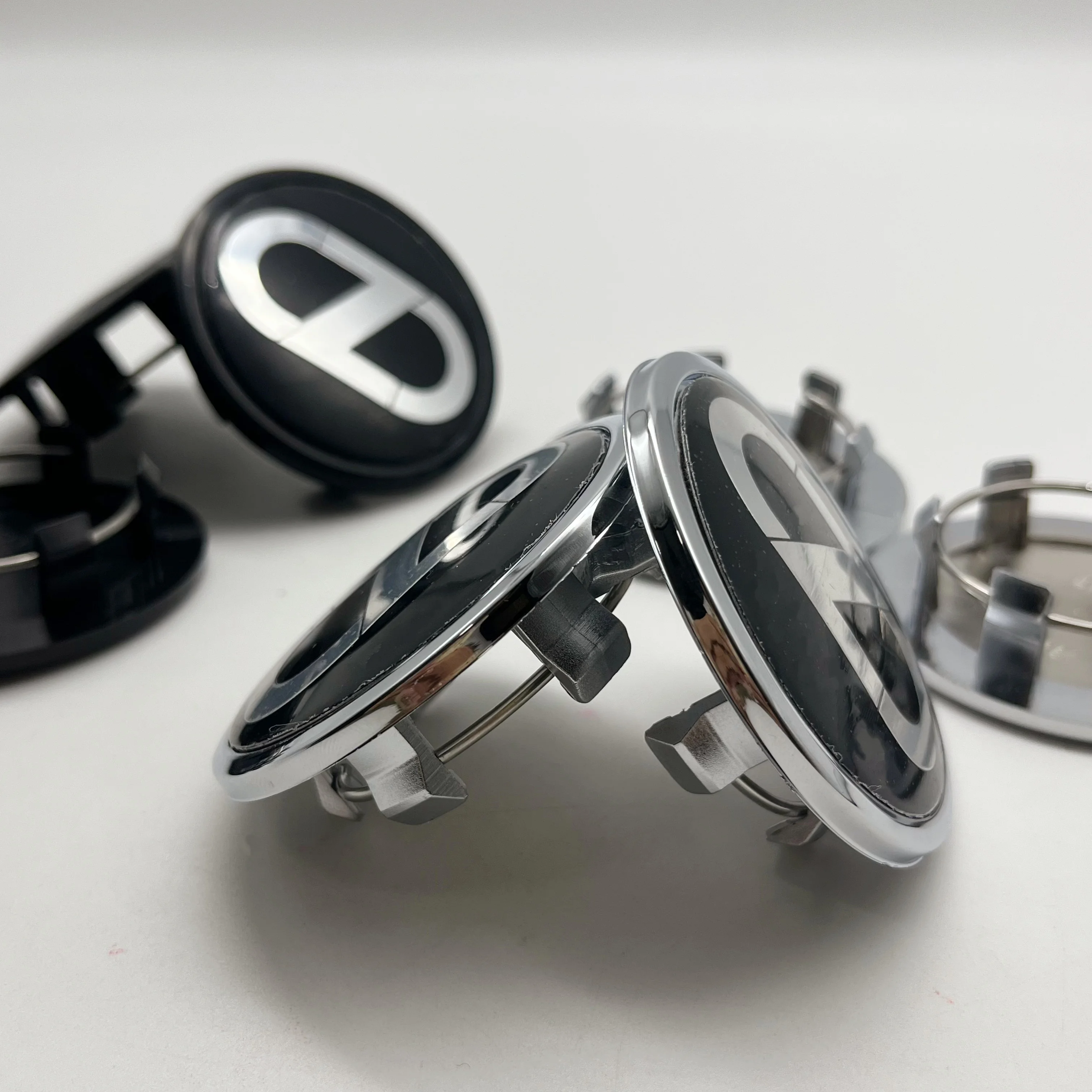 

4pcs High Quality 65mm 47K65 New O.Z Racing Wheel Center Caps Auto Rim Dust Cover Black & Silver Hubcaps Car Styling Accessories