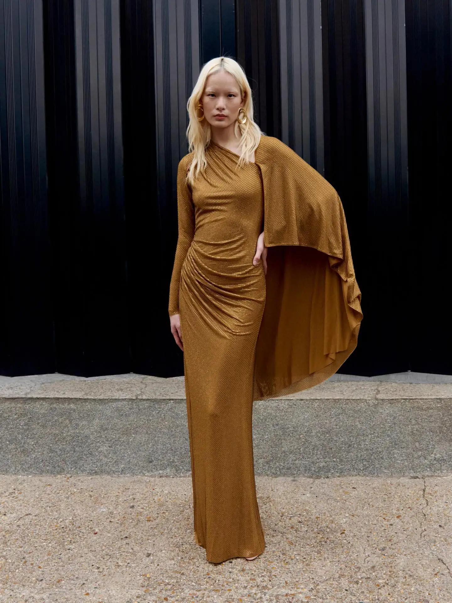 

2026 Women Celebrity Sexy Long Sleeve Ruched Gold Maxi Long Dress Elegant Evening Club Party Outfit