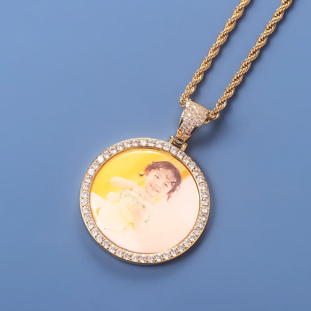 Personalized Custom Hip-Hop Large Round Photo Pendant Copper Inlaid Zircon DIY Creative Photo Frame Men And Women Necklace