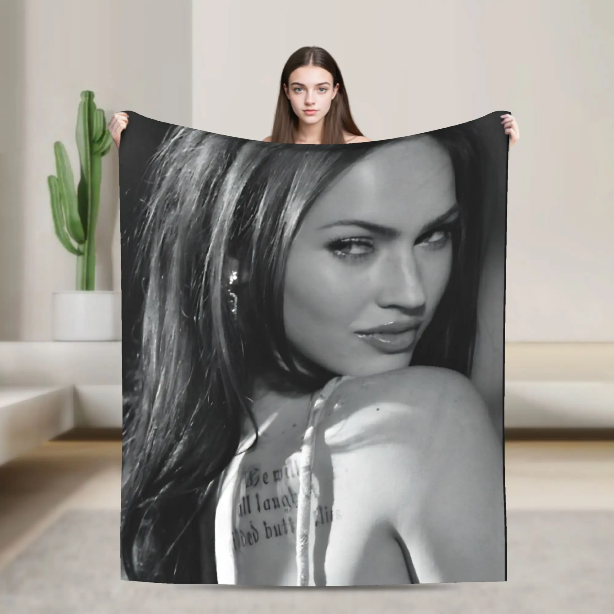 Megan Fox Blankets Coral Fleece Plush Summer Air Conditioning  Breathable Super Warm Throw Blankets for Sofa Bedroom Rug Piece