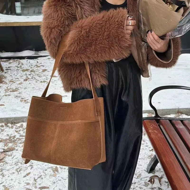 Winter New Frosted Leather Large Capacity Handbag Ladies Elegant Hundred Retro Shoulder Bag