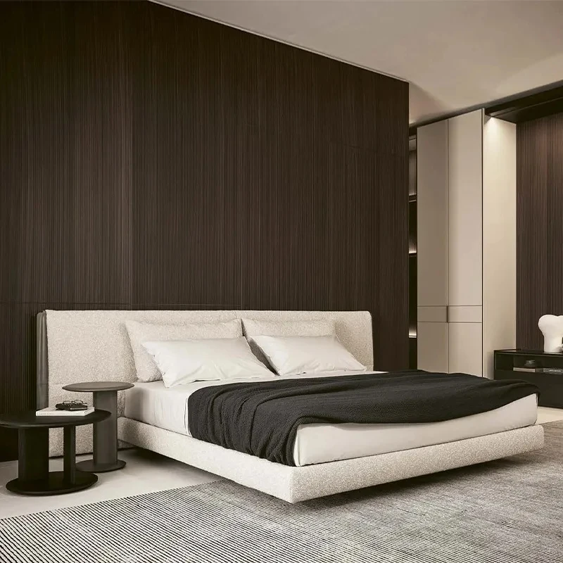 Widcreen , Italian minimalist large flat floor, high and light , master bedroom, wedding bed, fric suspended