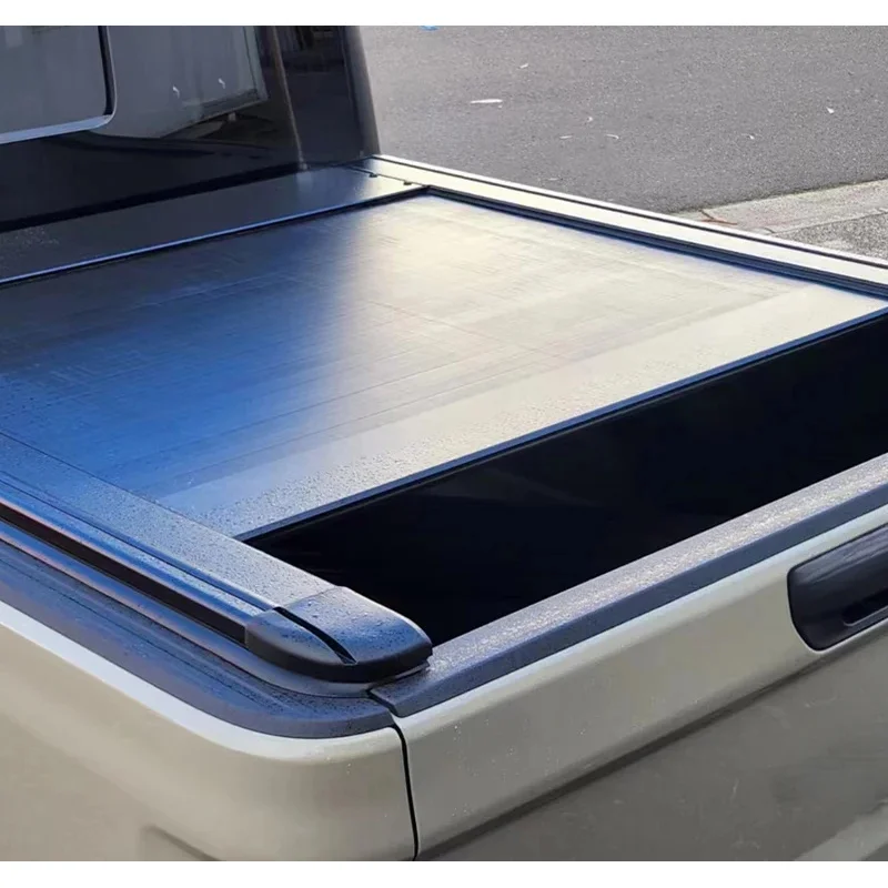 

Tailored Size Aluminium Pickup Roller Lid Shutter Rolling Curtain Retractable Hard Cover with Lock and LED